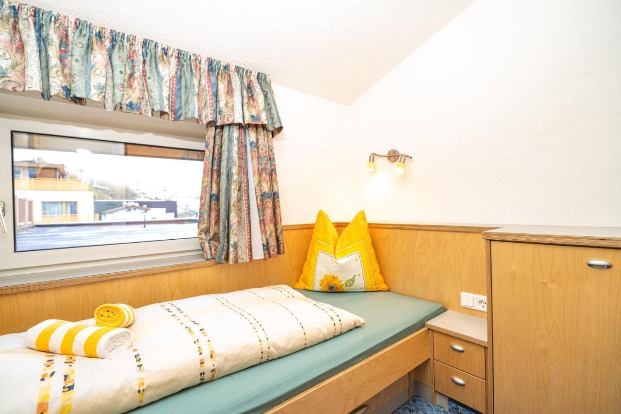 Haus Anton Soelden - Apartments & Zimmer Esterno foto